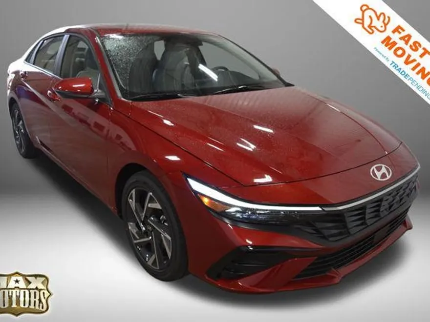 2025 Hyundai Elantra Limited photo 1