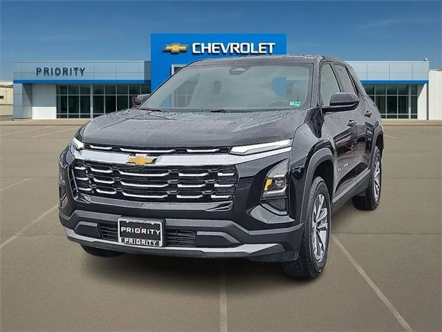 2026 Chevrolet Equinox LT photo 1