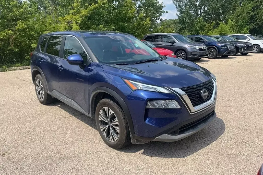 2023 Nissan Rogue SV photo 1