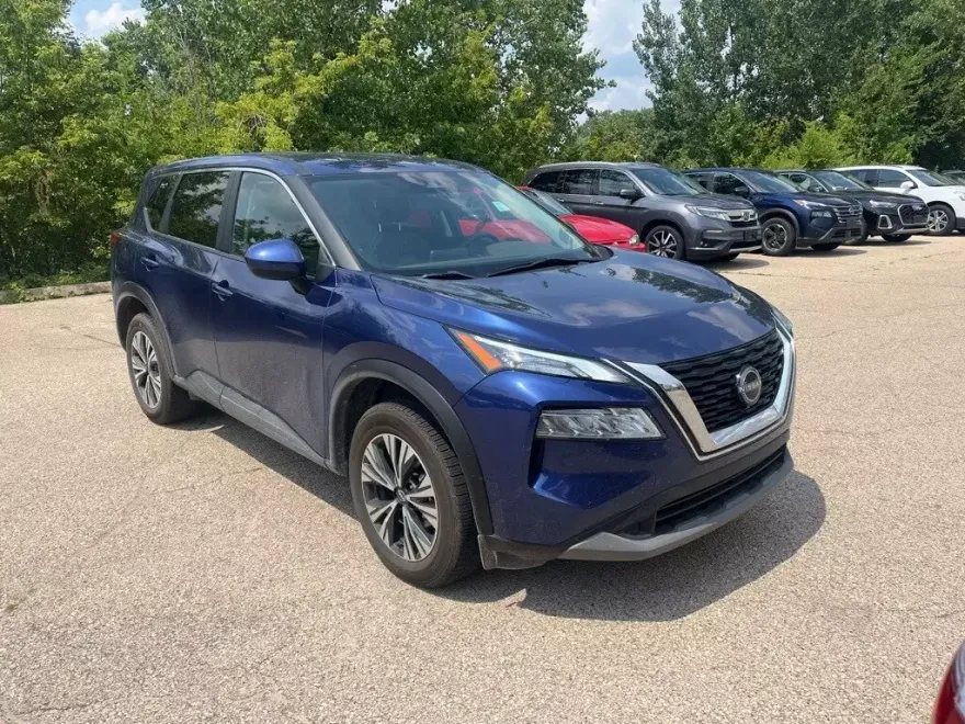 2023 Nissan Rogue SV photo 1