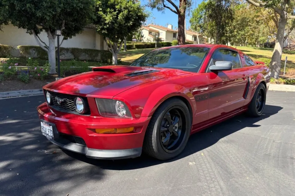 2008 Ford Mustang GT Premium photo 1