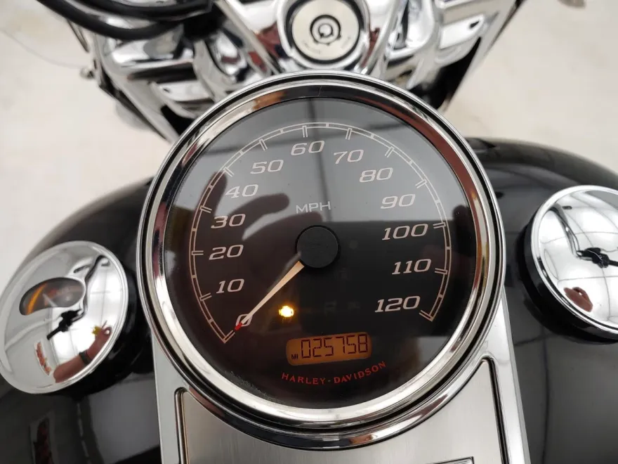 2020 Harley Davidson FLHR / Road King photo 1