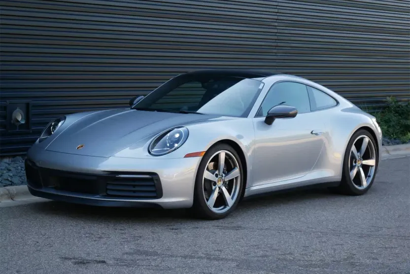 2023 Porsche 911 T photo 1