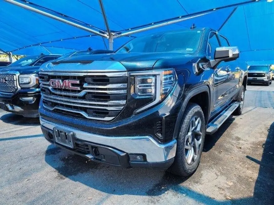 2022 Gmc Sierra 1500 SLT photo 1