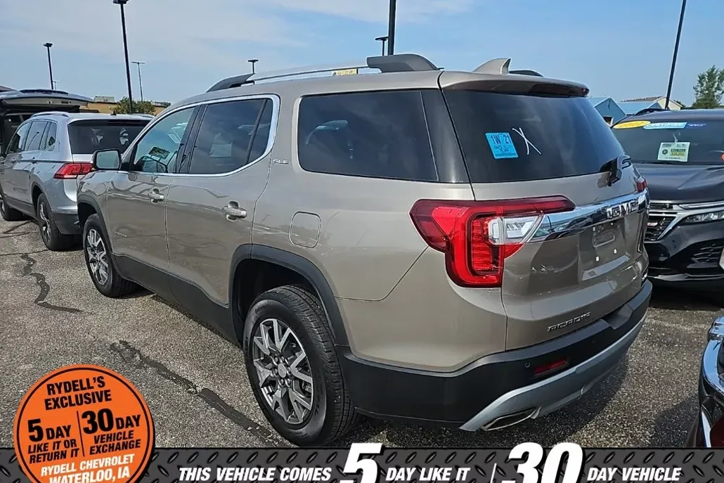 2023 Gmc Acadia SLE photo 1