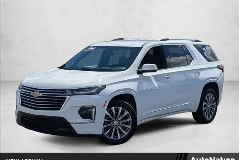 2023 Chevrolet Traverse Premier photo 1