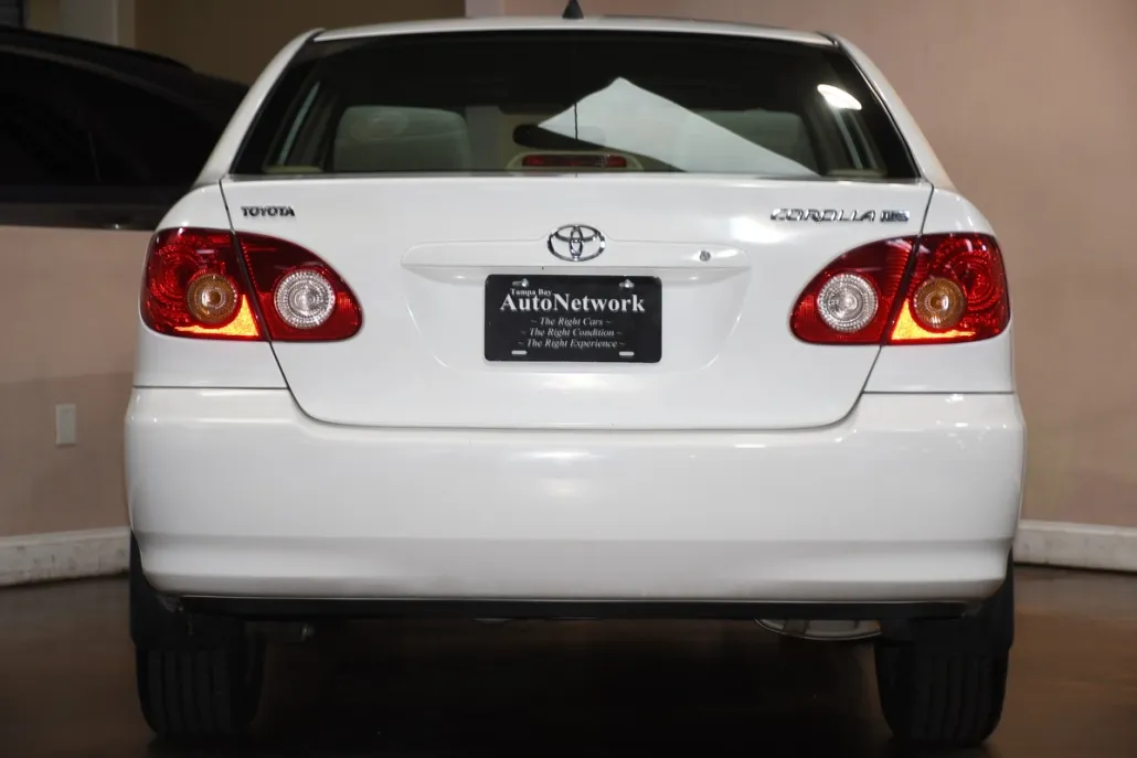 2008 Toyota Corolla LE photo 1