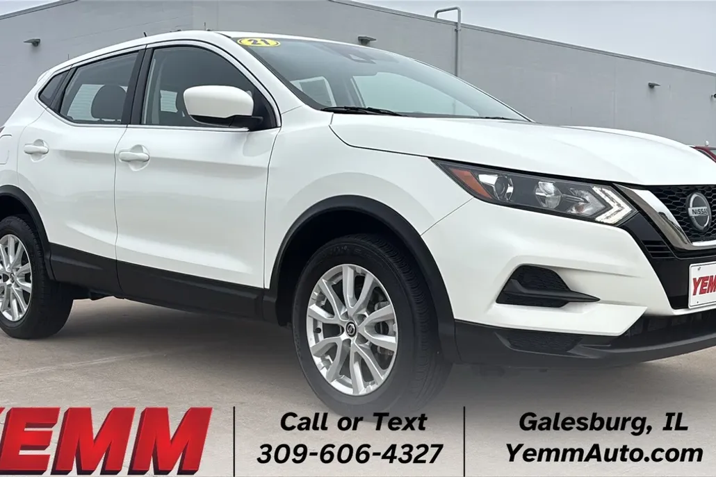2021 Nissan Rogue Sport S photo 1