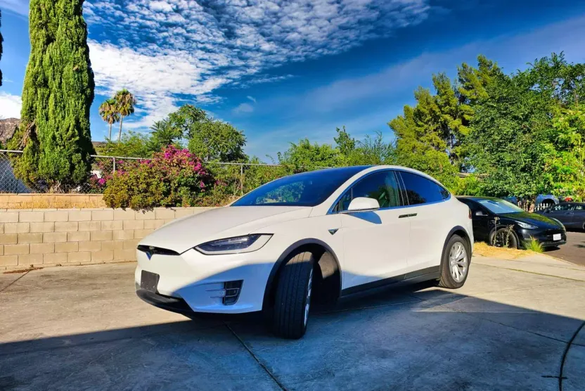 2017 Tesla Model X 75D photo 1