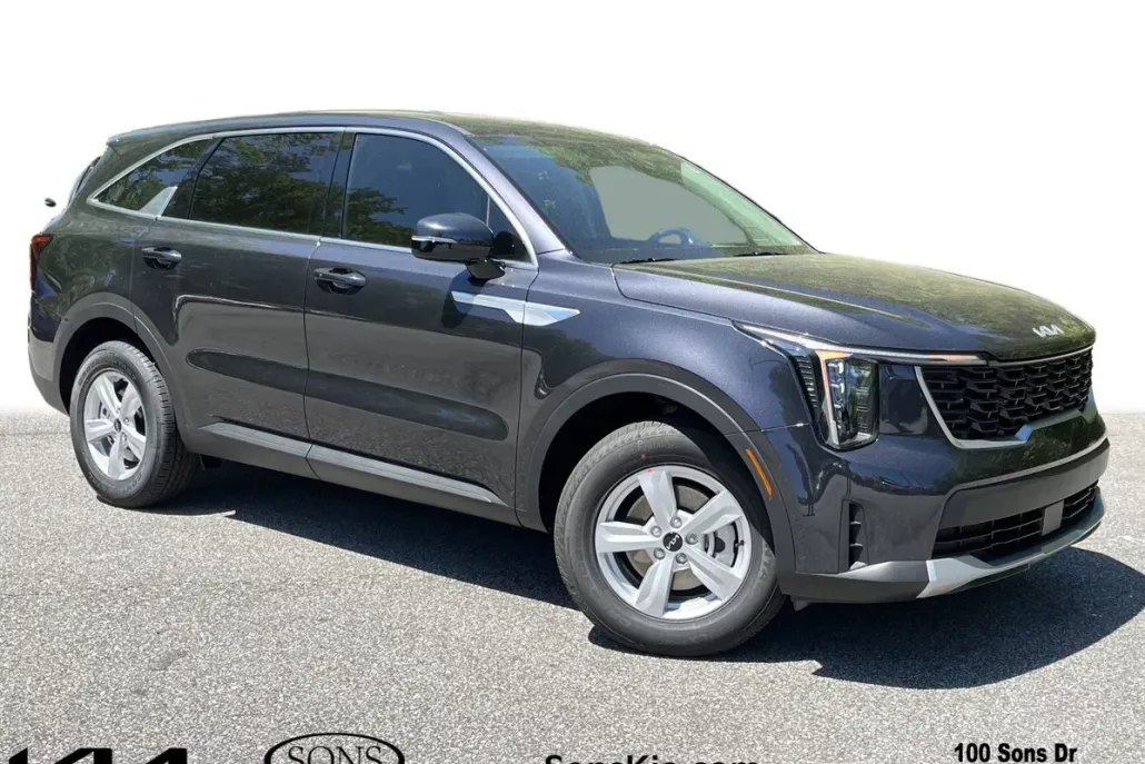 2025 Kia Sorento LX photo 1