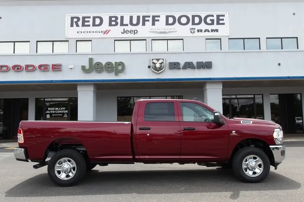 2024 Ram 2500 Tradesman photo 1