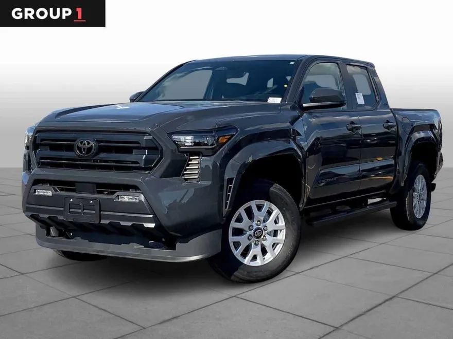 2025 Toyota Tacoma SR5 photo 1