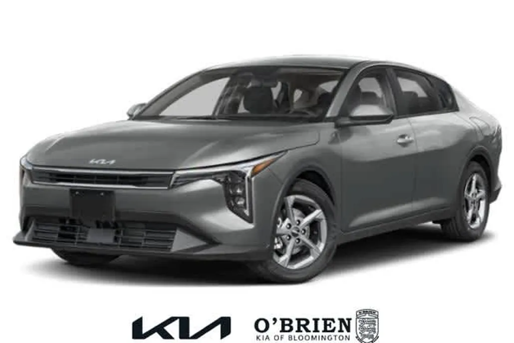 2025 Kia K4 LXS photo 1