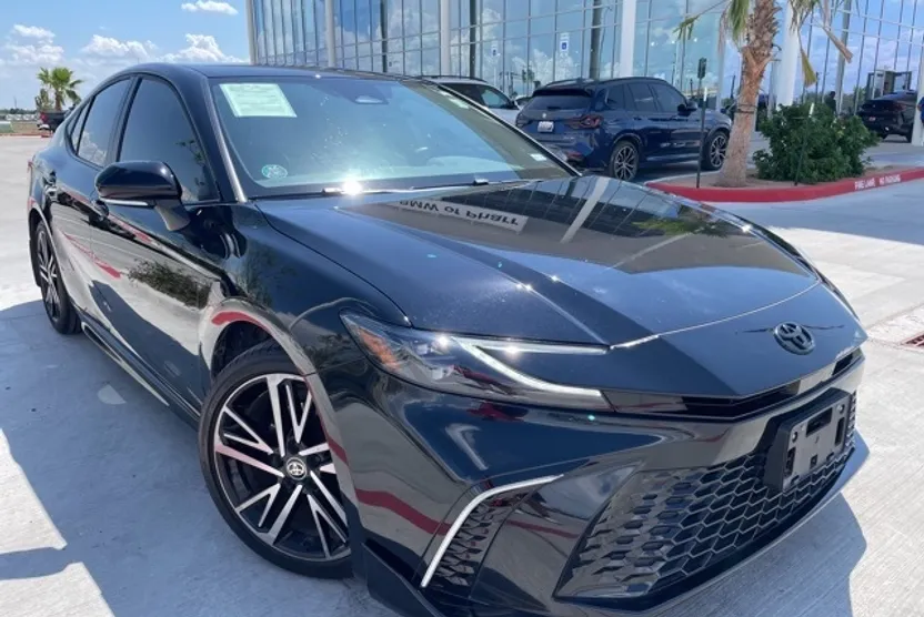 2025 Toyota Camry XSE photo 1