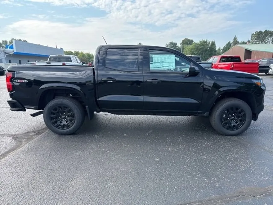 2026 Chevrolet Colorado Work Truck photo 1
