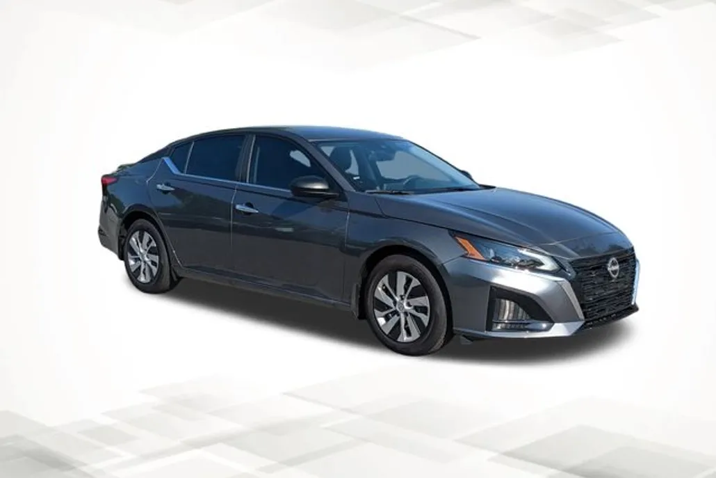 2025 Nissan Altima 2.5 S photo 1