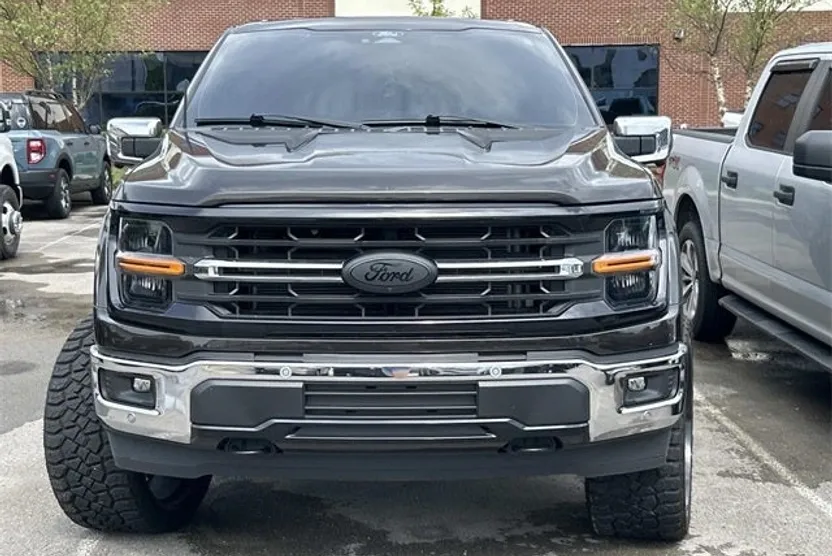2024 Ford F-150 XLT photo 1