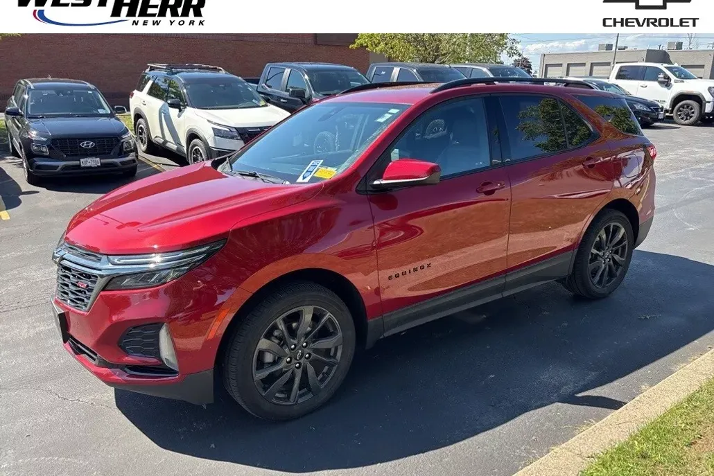 2023 Chevrolet Equinox RS photo 1