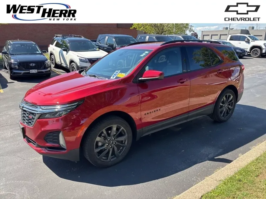 2023 Chevrolet Equinox RS photo 1