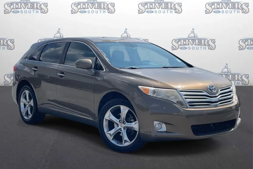 2010 Toyota Venza Base photo 1