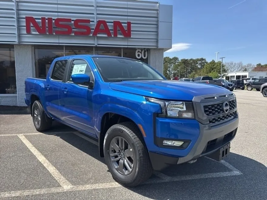 2025 Nissan Frontier Crew Cab SV photo 1