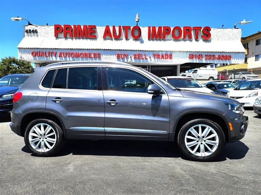 2012 Volkswagen Tiguan S photo 1
