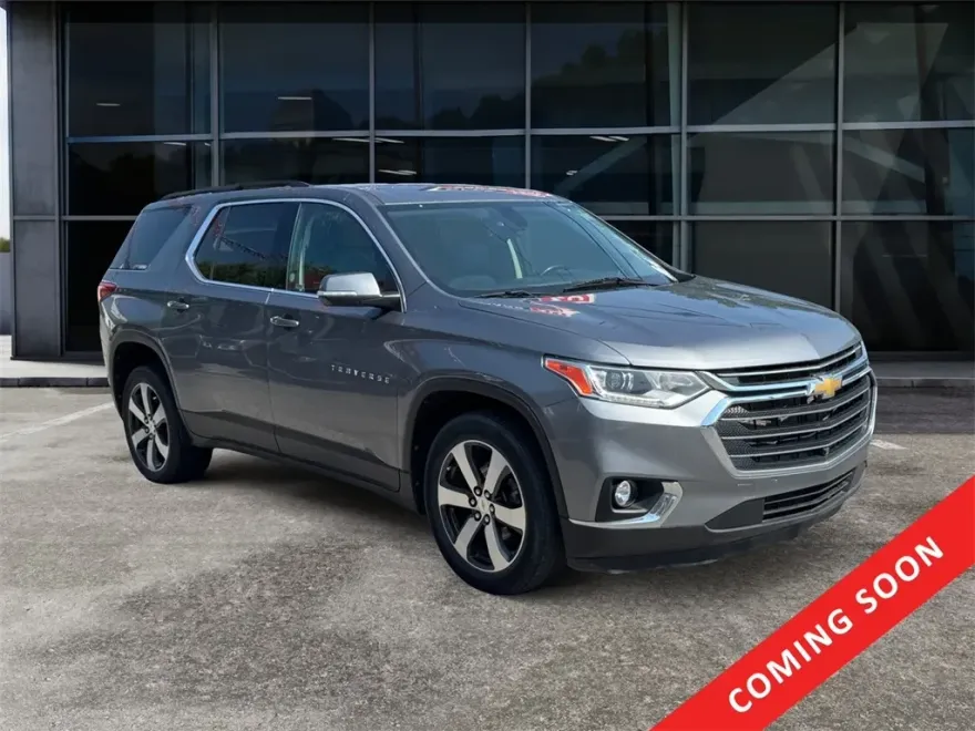 2021 Chevrolet Traverse Leather photo 1