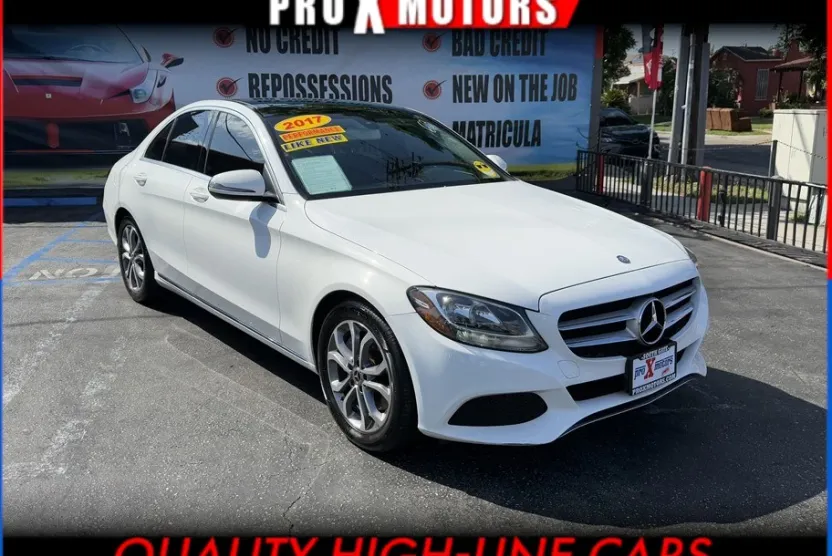 2017 Mercedes Benz C 300 Sedan photo 1