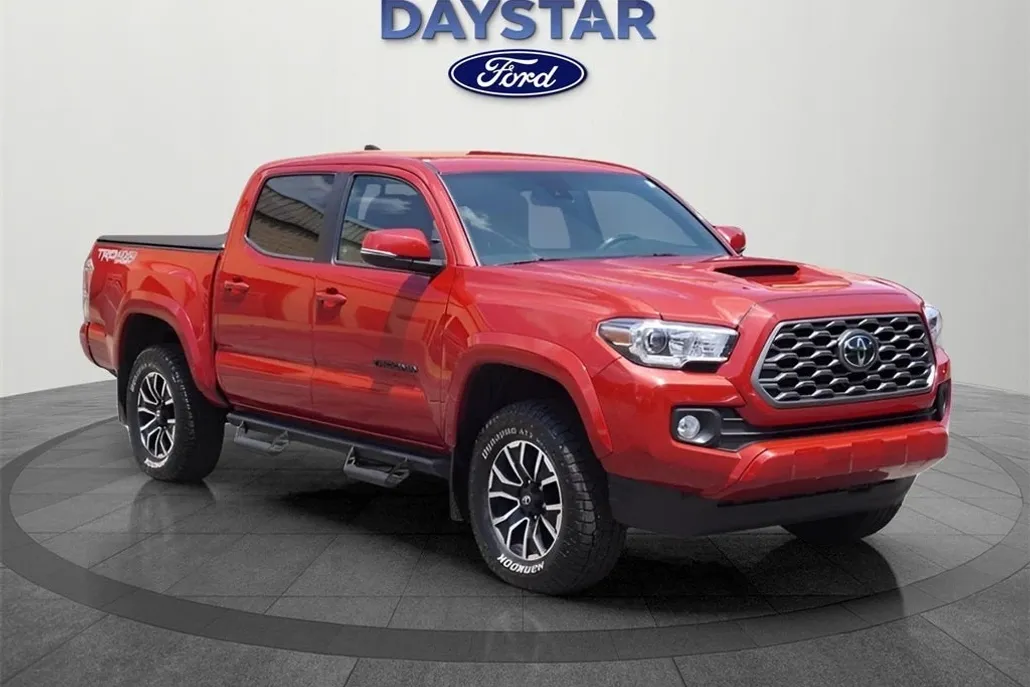 2023 Toyota Tacoma TRD Sport V6 photo 1
