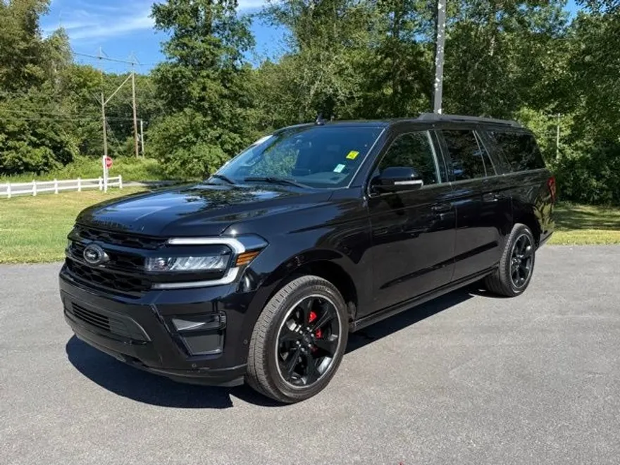 2022 Ford Expedition MAX Limited photo 1