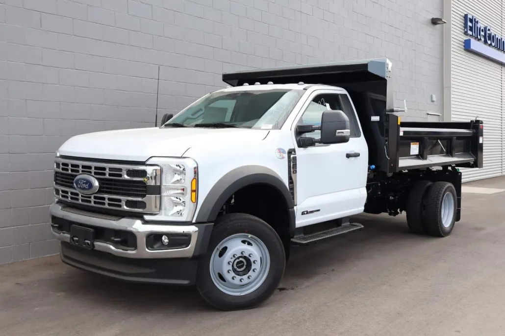 2024 Ford F-550 photo 1