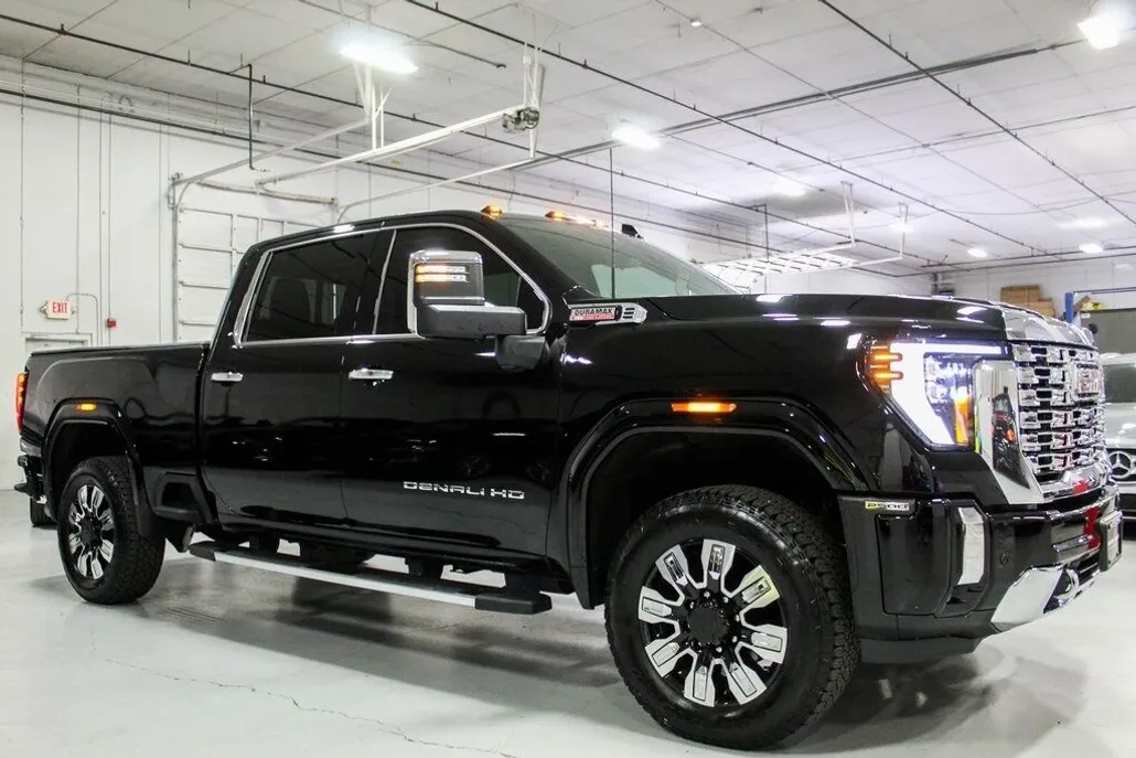 2024 Gmc Sierra HD Denali photo 1