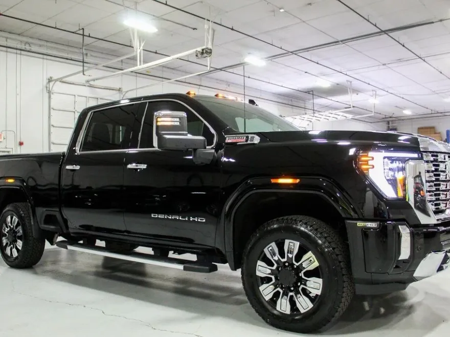 2024 Gmc Sierra HD Denali photo 1