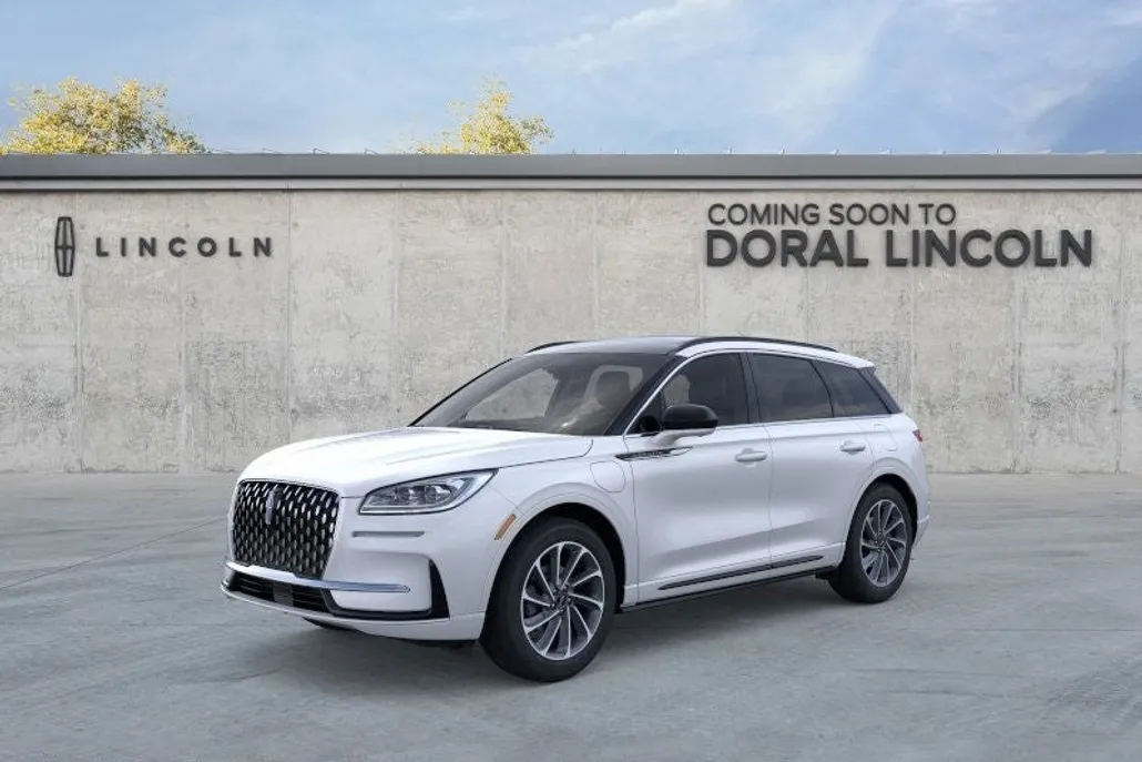 2025 Lincoln Corsair Grand Touring photo 1