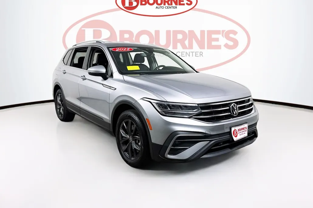 2022 Volkswagen Tiguan SE photo 1