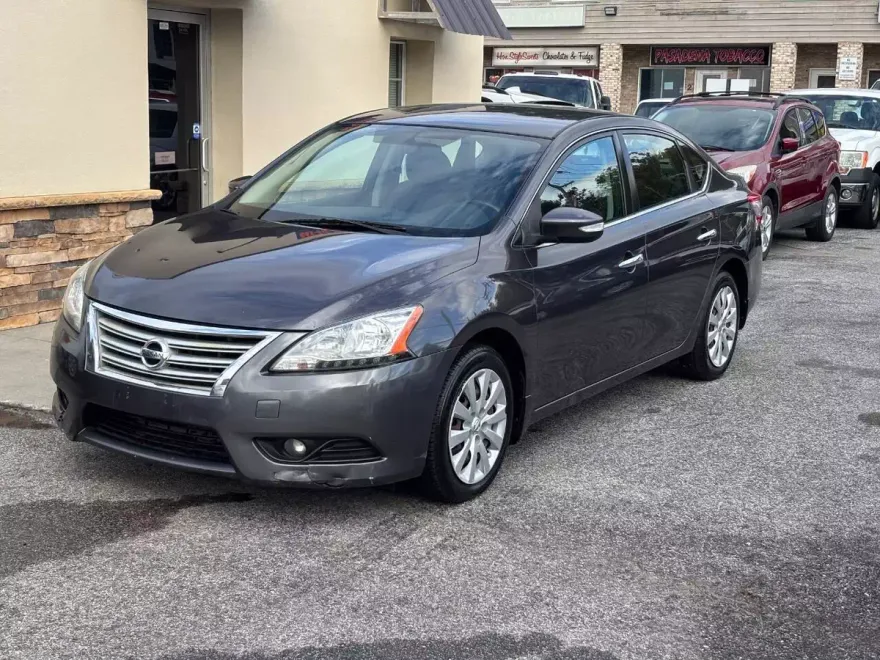 2013 Nissan Sentra SL photo 1