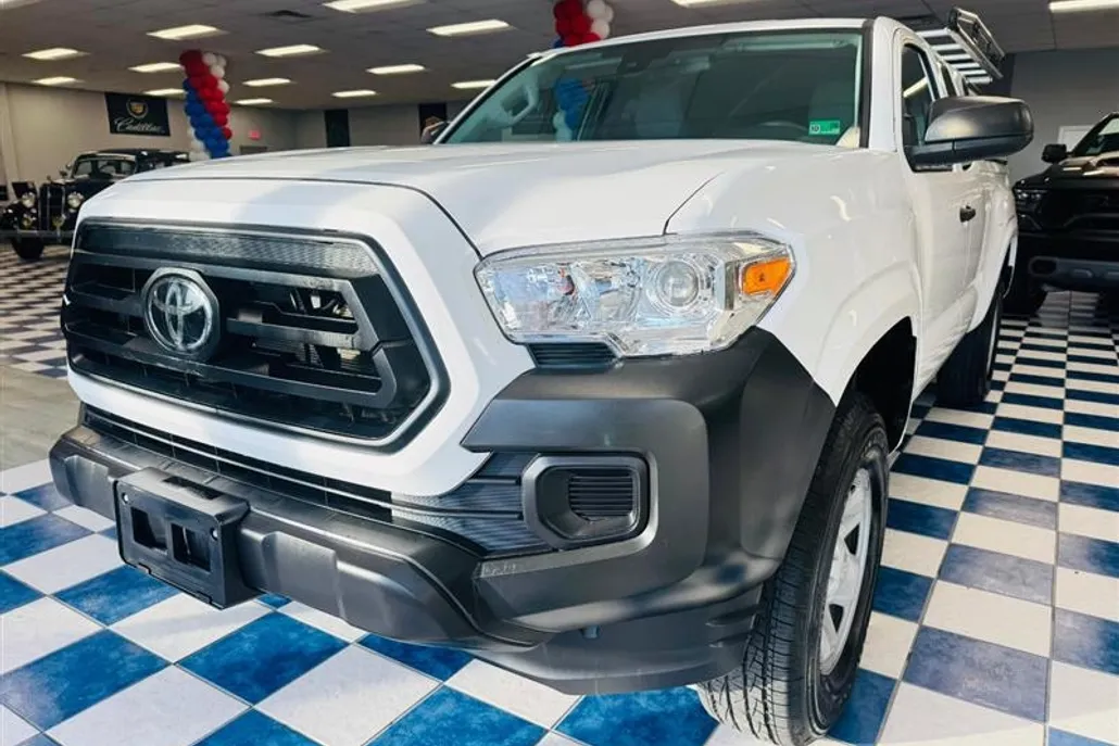 2022 Toyota Tacoma SR photo 1