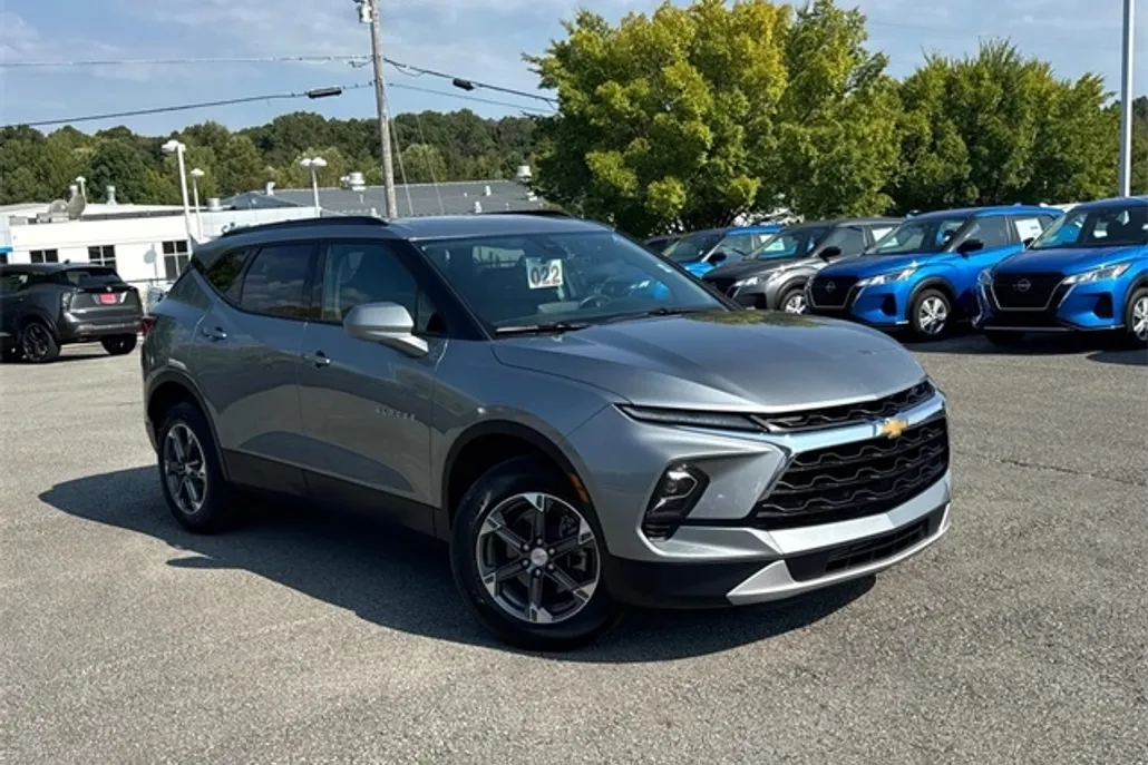 2025 Chevrolet Blazer 2LT photo 1