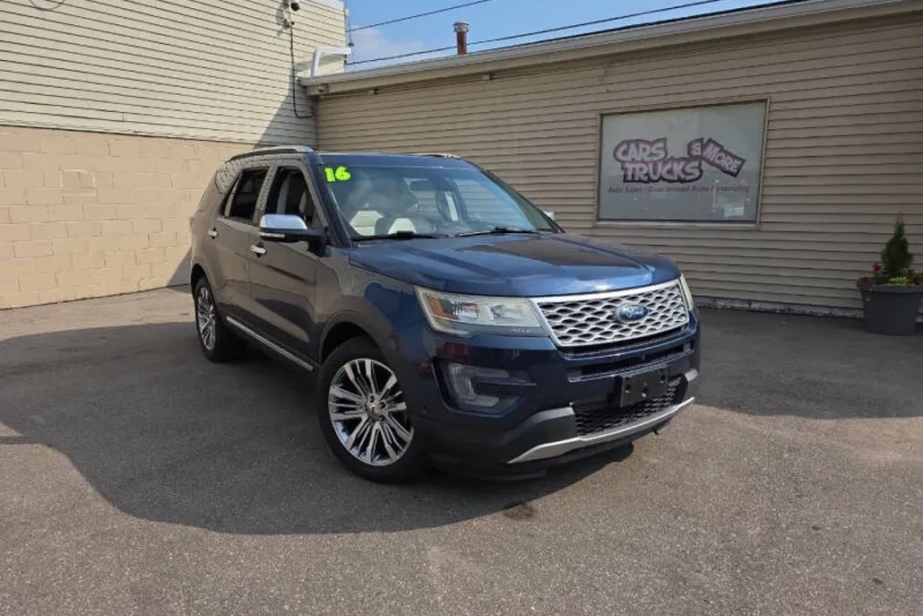 2016 Ford Explorer Platinum photo 1