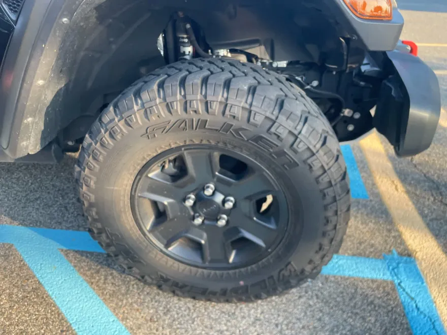 2022 Jeep Gladiator Mojave photo 1