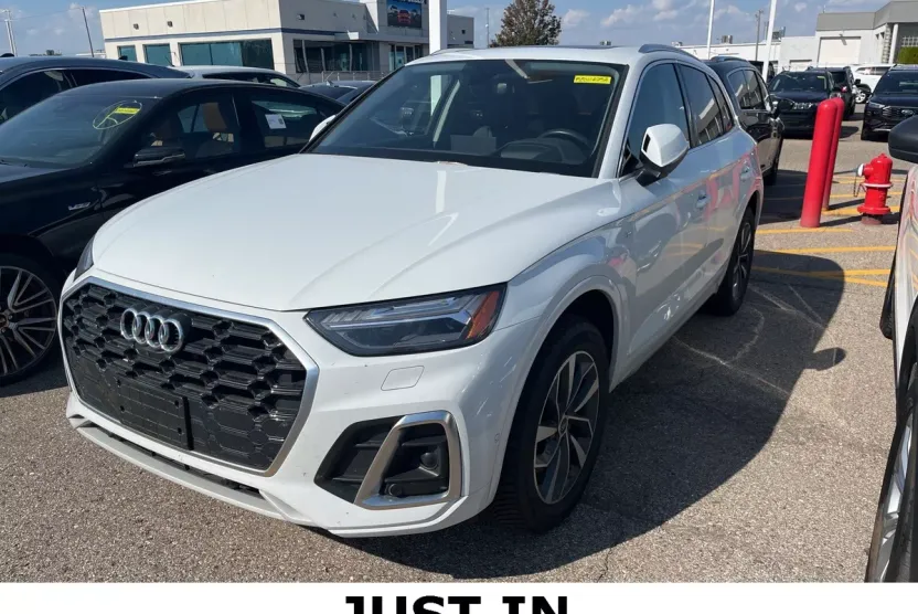 2023 Audi Q5 45 S line Prestige photo 1