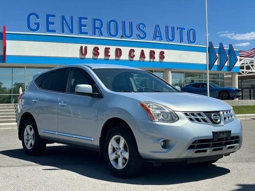 2013 Nissan Rogue S photo 1