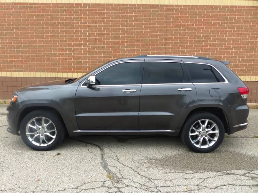2015 Jeep Grand Cherokee Summit photo 1
