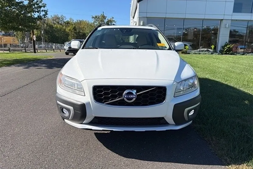 2016 Volvo XC70 T5 Premier photo 1