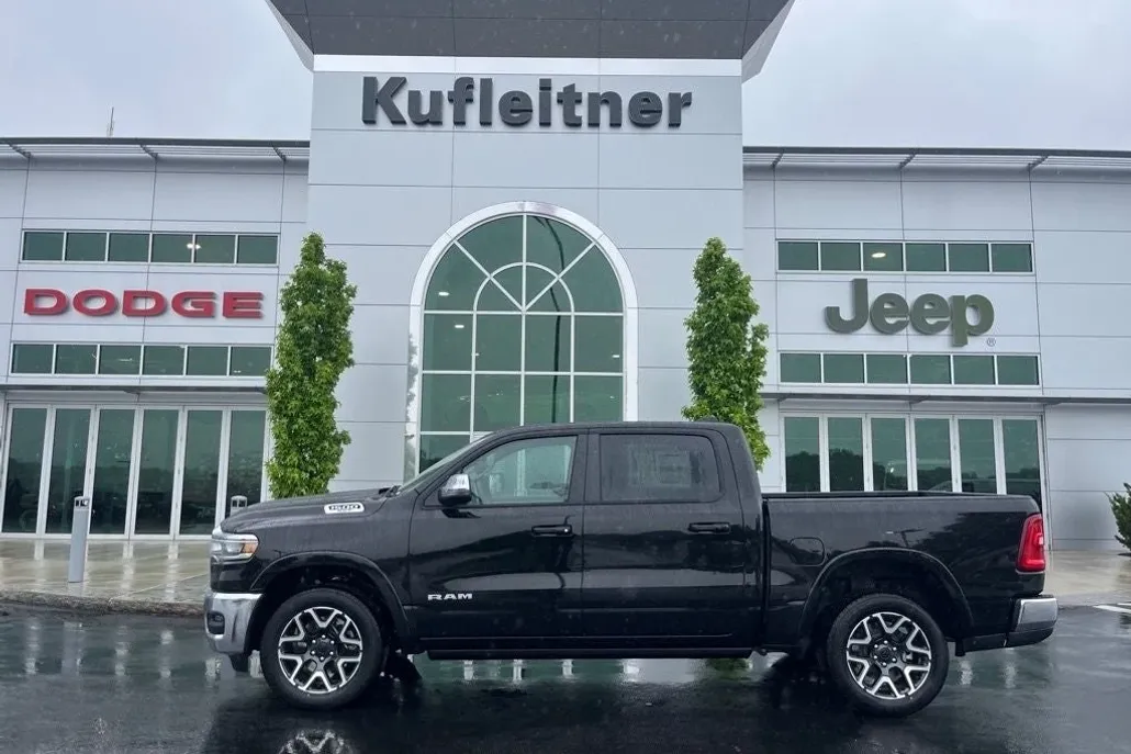 2025 Ram 1500 Laramie photo 1