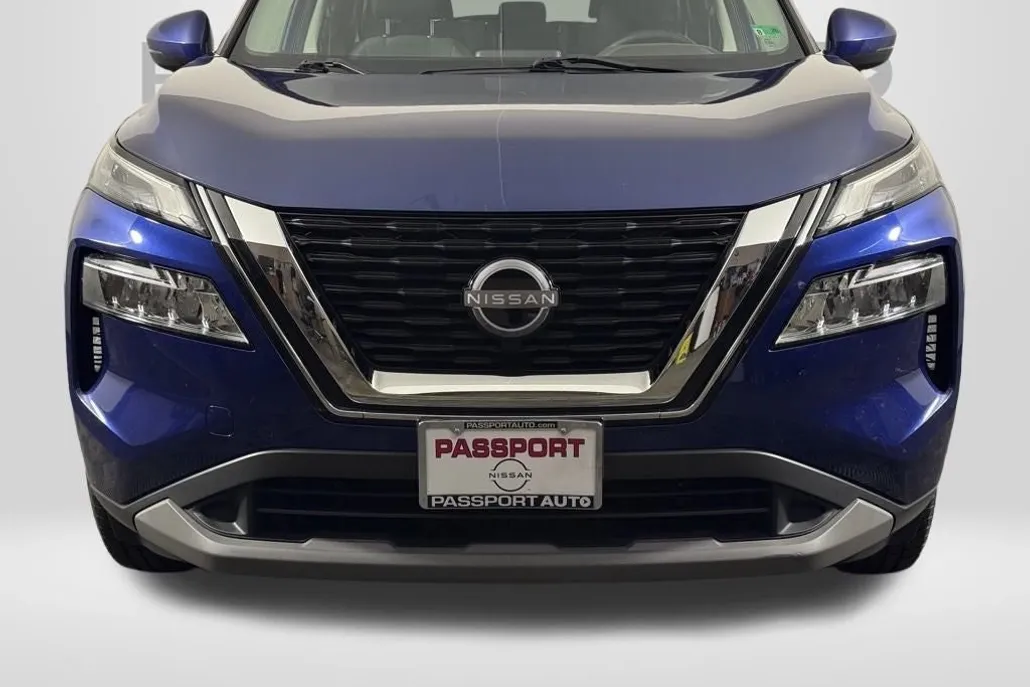 2022 Nissan Rogue SV photo 1