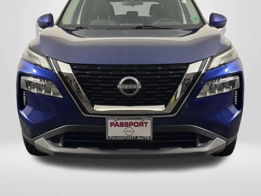 2022 Nissan Rogue SV photo 1