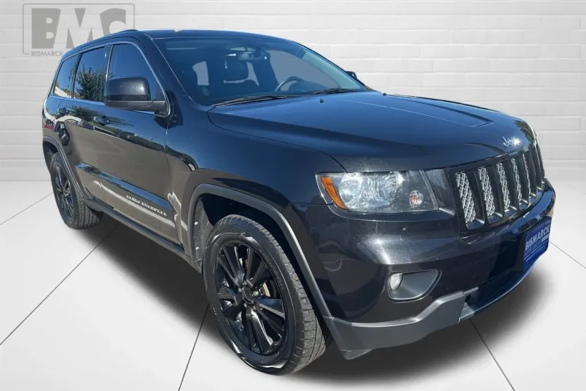 2013 Jeep Grand Cherokee Laredo photo 1