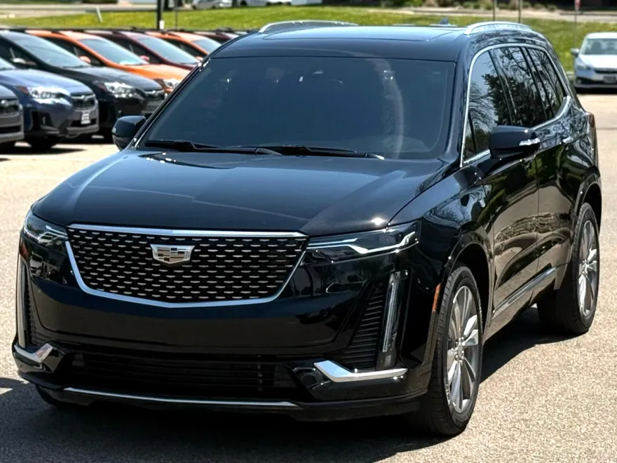 2022 Cadillac XT6 Premium Luxury photo 1