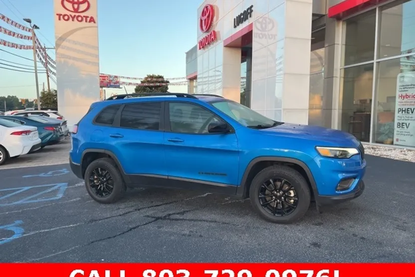 2023 Jeep Cherokee Altitude photo 1